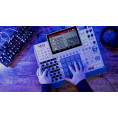 MPC-X-SE 16 pads et encodeurs, 10,1'' multitouch, special edition AKAI PROFESSIONAL