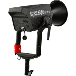 5600K, CRI/TLCI: 96 600W COB LED  Aputure